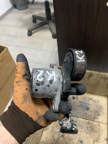 Натяжитель клинового ремня 252812A600 HYUNDAI