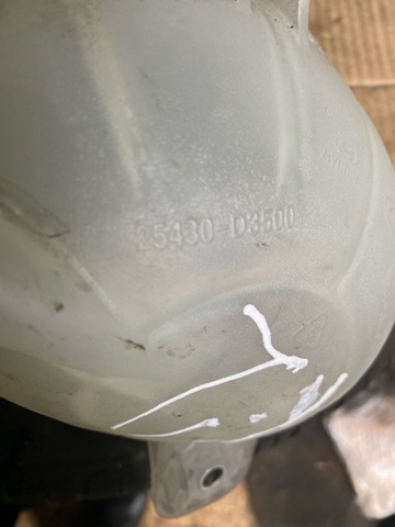 HYUNDAI 25431D3500 Бачок системы охлаждения в наличии Ирпень