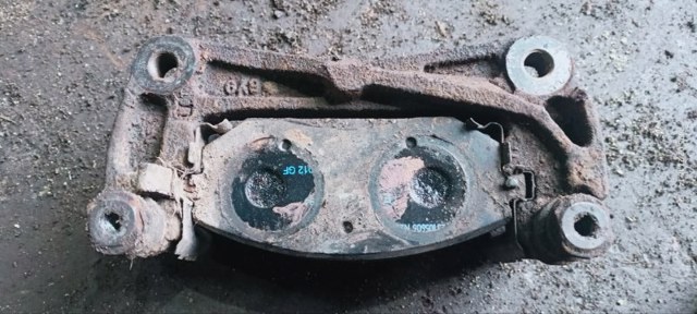 26225AG110 Скоба суппорта купить Кривой Рог