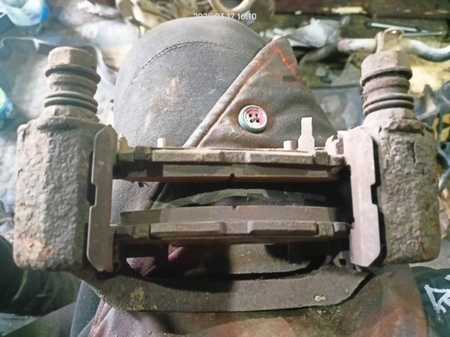 26625AJ000 Скоба тормозного суппорта заднего купить Львов