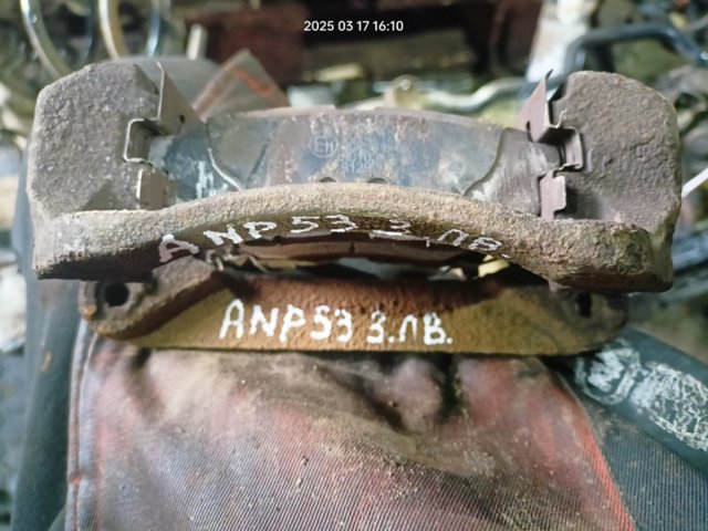 Скоба тормозного заднего суппорта 26625AJ000 SUBARU