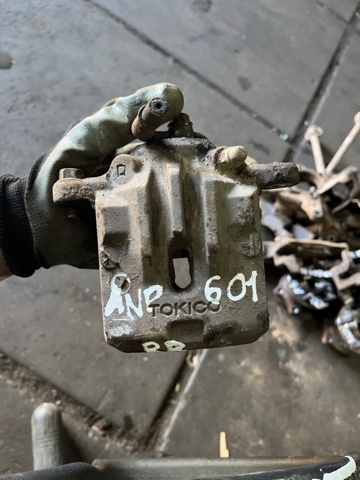 Тормозной суппорт правый задний 26692AJ060 SUBARU