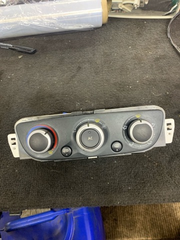 Блок управления печкой 275101203R RENAULT
