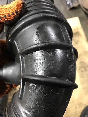 281402P300 HYUNDAI Патрубок воздушный, расходомера воздуха купить в Чернигов