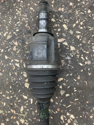 SUBARU 28321SG010 Полуось (привод) передняя в наличии Ровно