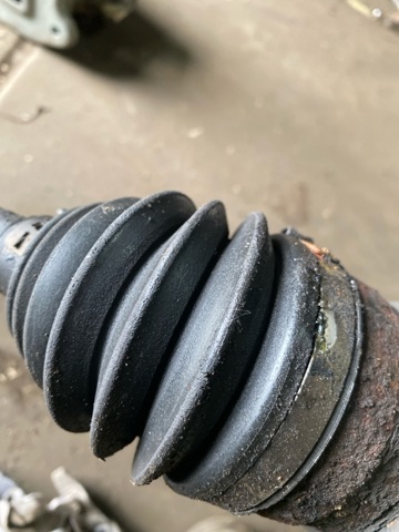 SUBARU 28321XA00B Полуось передняя в наличии Львов