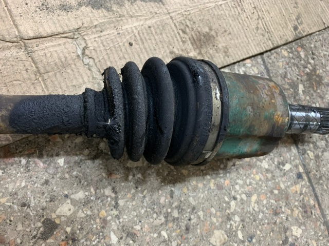 Полуось (привод) передняя 28321XA00C SUBARU