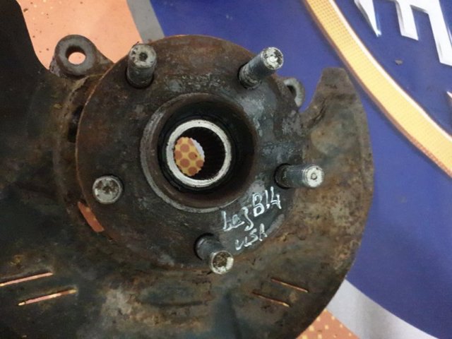 Ступица (передняя) 28373AG01A SUBARU