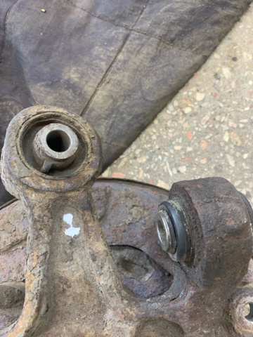 28411AJ011 SUBARU купить в Ирпень