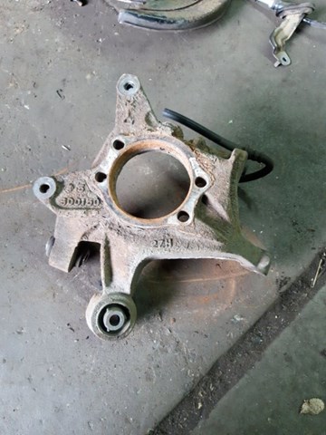 SUBARU 28411SG000 Цапфа задняя правая в наличии Полтава