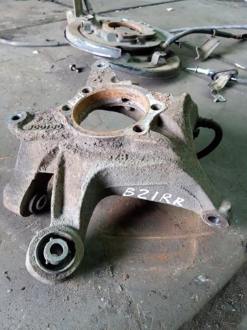 SUBARU 28411SG000 Цапфа (поворотный кулак) задний правый в наличии Запорожье