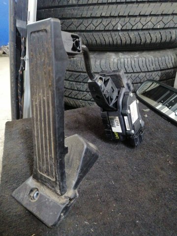 HYUNDAI 327002S100 Педаль газа в наличии Львов