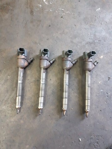 Клапанная форсунка 338002F300 HYUNDAI