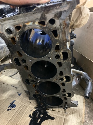 Блок цилиндров 355F32FU00 HYUNDAI