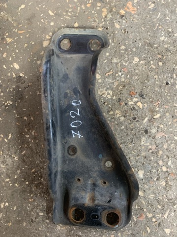Подрамник двигателя 41011FE050 SUBARU