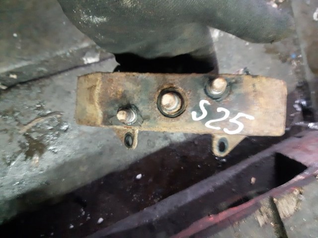 SUBARU 41022AE121 Подушка трансмиссии (опора коробки передач) в наличии Николаев