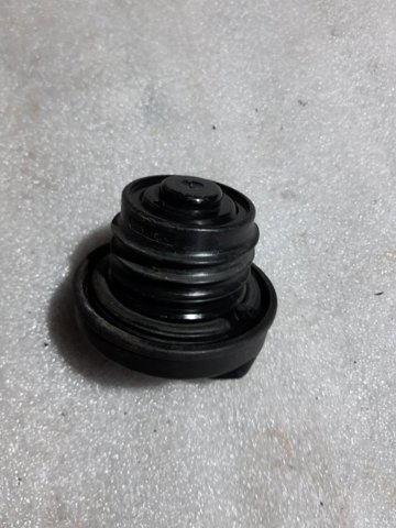 42031SA000 SUBARU Крышка бензобака купить в Ужгород