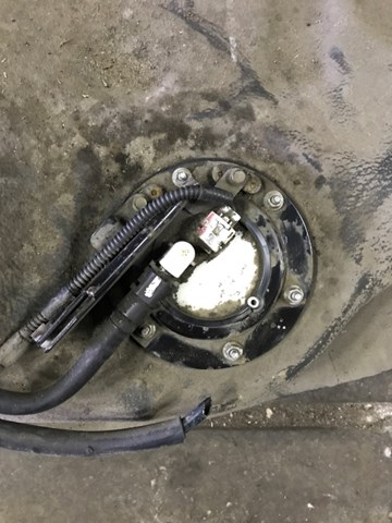 Датчик бензобака 42081AG00A SUBARU