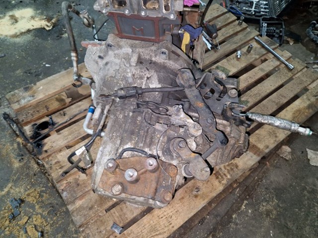 Коробка передач 4300024720 HYUNDAI