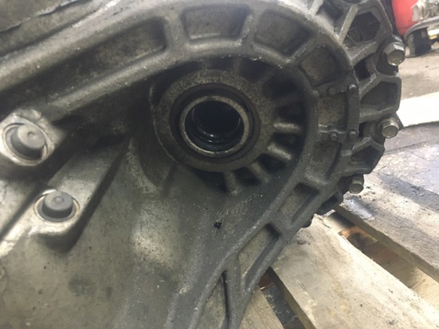 HYUNDAI 4300024930 КПП в наличии Павлоград
