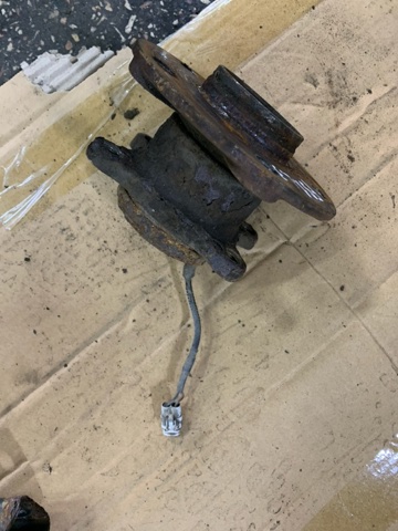 4340261ML0 SUZUKI Ступица задняя левая купить в Черновцы