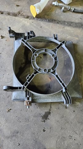Кожух радиатора охлаждения 45122AG000 SUBARU