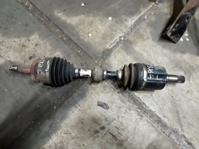 Полуось передняя левая 495002B750 HYUNDAI
