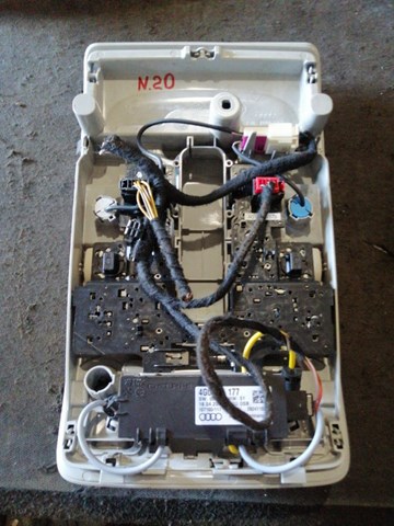 Плафон освещения кабины 4G0947135ET1 VAG