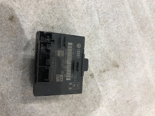Блок комфорта задней двери 4G8959795D VAG