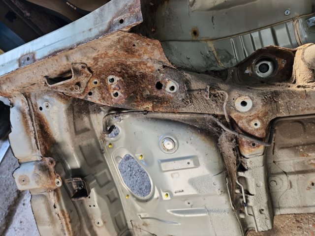 51490AG0309P SUBARU Крыло заднее левое купить в Киев