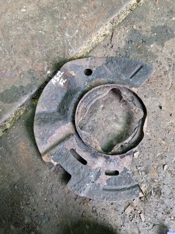 Кожух тормозного диска переднего левого 517552W000 HYUNDAI
