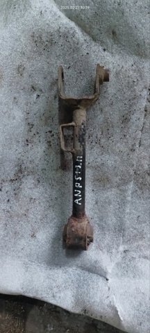 Рычаг задней подвески верхний левый и правый 52390SWAA00 HONDA
