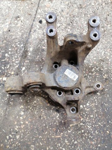 527202S000 HYUNDAI Цапфа (поворотный кулак) задний правый купить в Львов