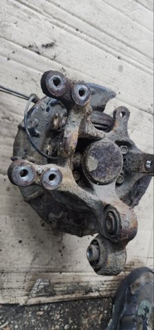 HYUNDAI 527202Y800 Цапфа задняя правая в наличии Харьков