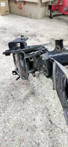 SUBARU 53060XA01A9P Верхняя рамка радиатора в наличии Львов