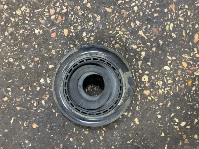 Подшипник опорный амортизатора, переднего 546122P000 HYUNDAI