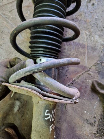 546513U010 HYUNDAI Амортизатор передний левый купить в Ровно