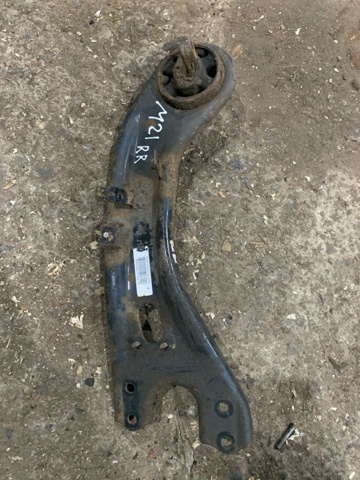 552802S850 HYUNDAI Рычаг (тяга) задней подвески продольный нижний правый купить в Львов