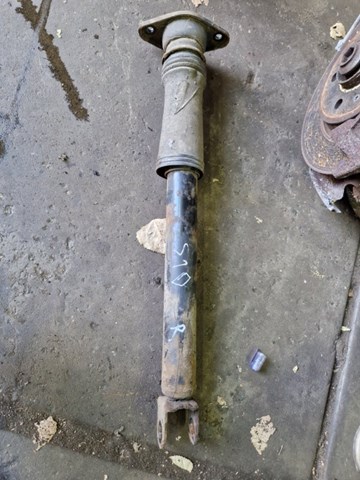 Цилиндр подвески 553113U010 HYUNDAI