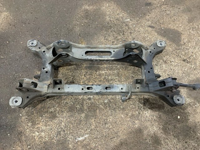Поперечка задней подвески 55405D7000 HYUNDAI