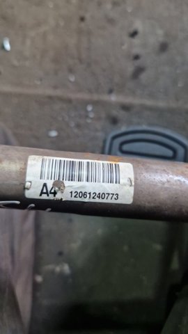 564002W100 HYUNDAI Вал рулевой колонки купить в Чернигов