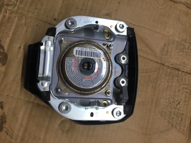 569002Y0009P Подушка безопасности (AIRBAG) водительская купить Кривой Рог
