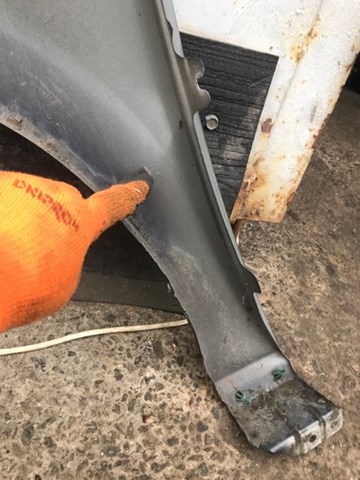 Боковая часть передняя правая 57120SG0009P SUBARU