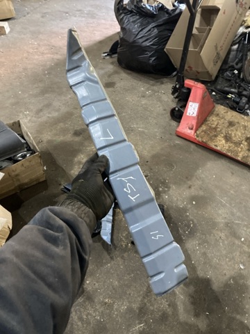 Кронштейн крепления крыла переднего левого, передний 57160SC0109P SUBARU