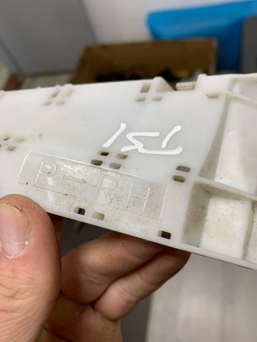 57707SC060 SUBARU Кронштейн бампера заднего правый купить в Полтава
