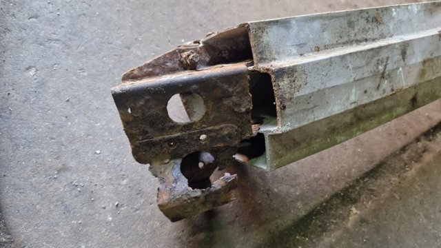 SUBARU 57712SA030 Усилитель заднего бампера в наличии Павлоград