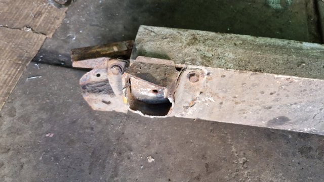57712SA030 Усилитель бампера заднего купить Черновцы