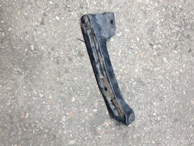Крепление бамера правое 57717FE450 SUBARU