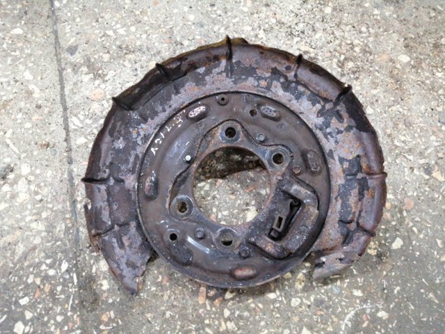 HYUNDAI 582512S000 Защита тормозного диска заднего левая в наличии Каменское