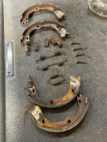 Колодки ручника 58305D7A00 HYUNDAI